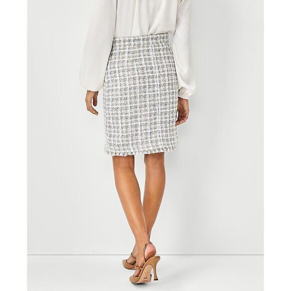 Ann Taylor Petite Fringe Tweed Button Skirt Size 10P - Picture 3 of 10